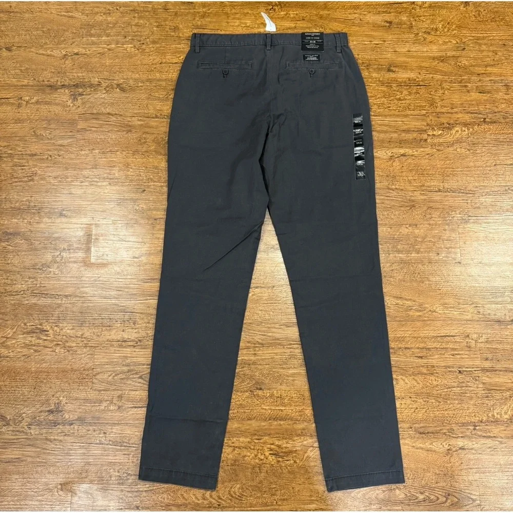 Banana Republic Gray Casual Athletic Fit Lived-In Chino Pants Men's 32x36 Tall‎